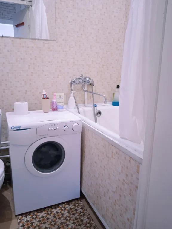Квартира однокомнатная на улице Свердлова, 30 м², Ярославль — ванная комната
