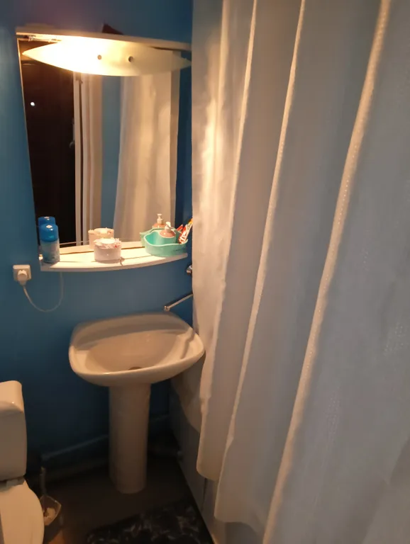 Квартира двухкомнатная на улице Юбилейной, 40 м², Псков — фото 12