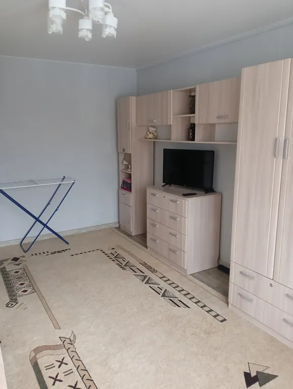 Квартира двухкомнатная на улице Юбилейной, 40 м², Псков — фото 2