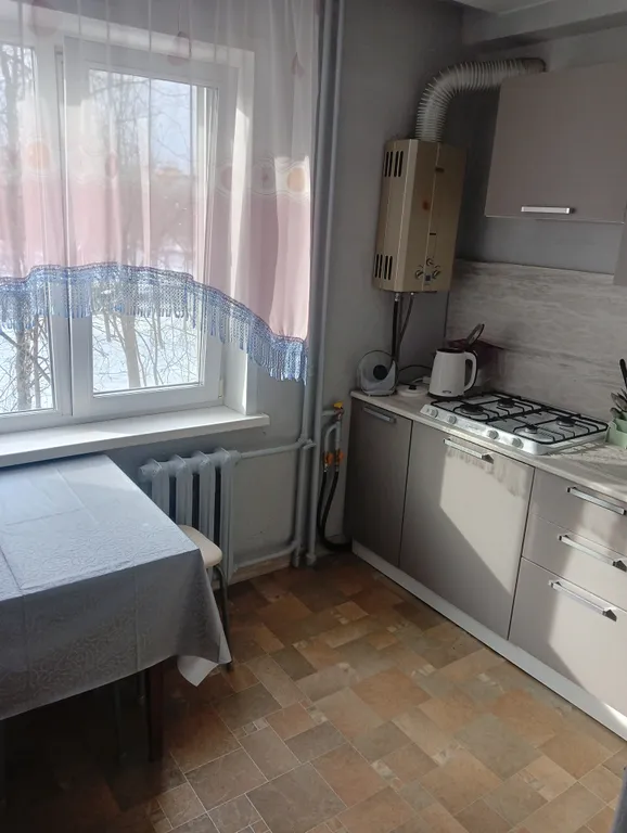 Квартира двухкомнатная на улице Юбилейной, 40 м², Псков — фото 8