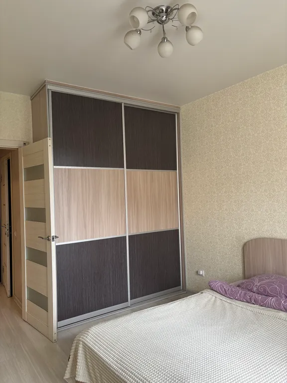 Квартира двухкомнатная в Свердловском, 60 м², Иркутск — фото 11