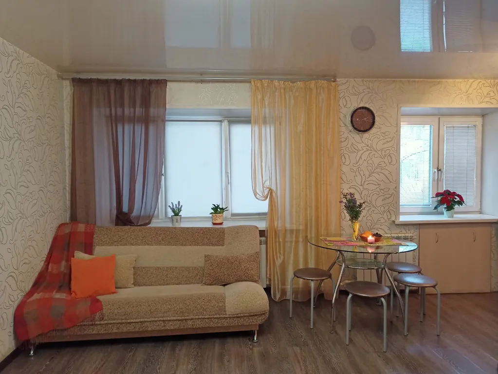 Квартира однокомнатная на улице Угличской, 31 м², Ярославль — спальня, фото 3