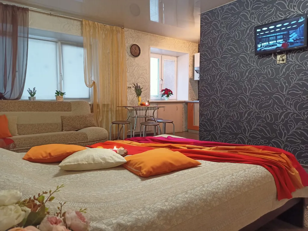 Квартира однокомнатная на улице Угличской, 31 м², Ярославль — спальня, фото 5