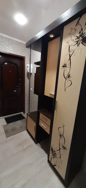 Квартира двухкомнатная на улице Мире, 47 м², Новомосковск — фото 15