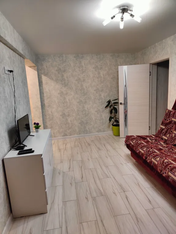 Студия двухкомнатная в Тракторозаводском, 50 м², Волгоград — спальня, фото 2