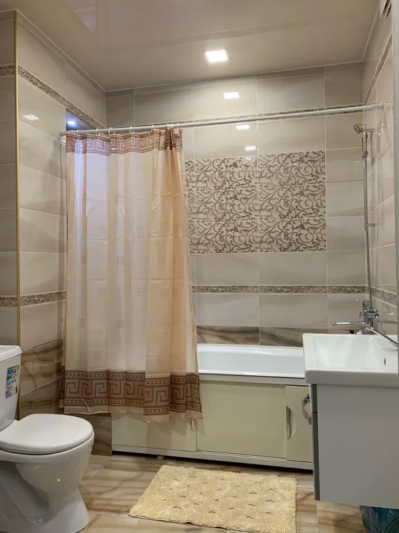 Квартира однокомнатная в Фрунзенском, 53 м², Владивосток — ванная комната