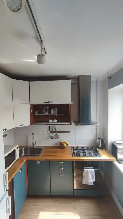Квартира однокомнатная у Российской, в Октябрьском, 33 м², Самара — кухня