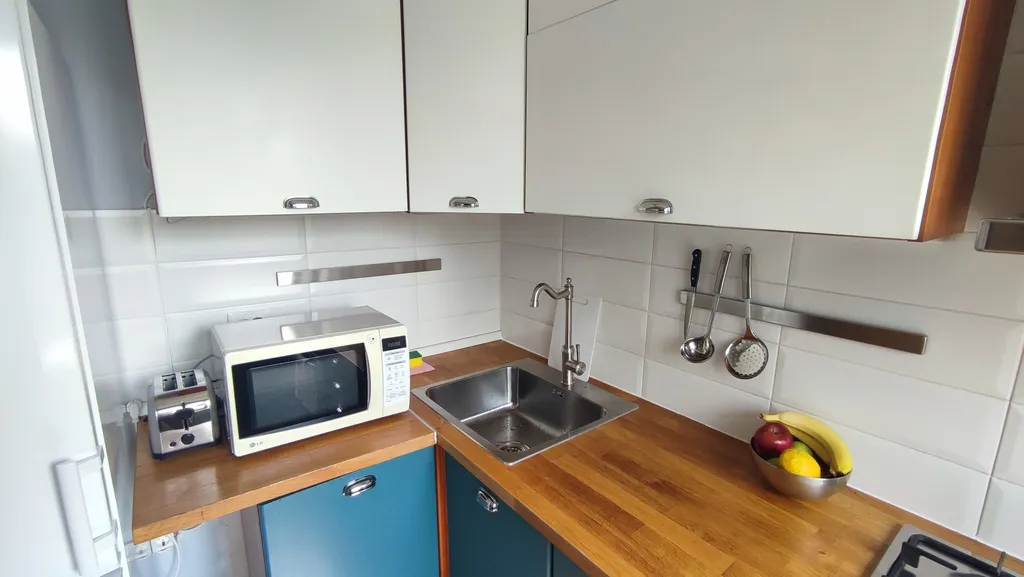 Квартира однокомнатная у Российской, в Октябрьском, 33 м², Самара — кухня, фото 2