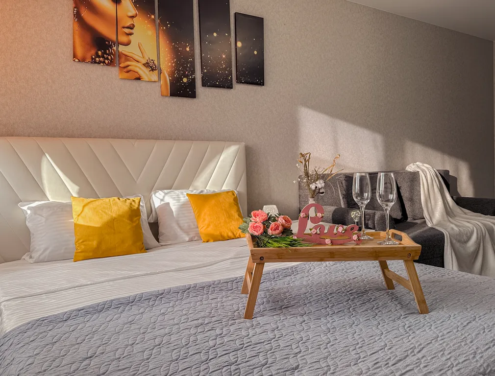 Апартаменты однокомнатные у Кировской, в Кировском, 40 м², Самара — спальня, фото 7