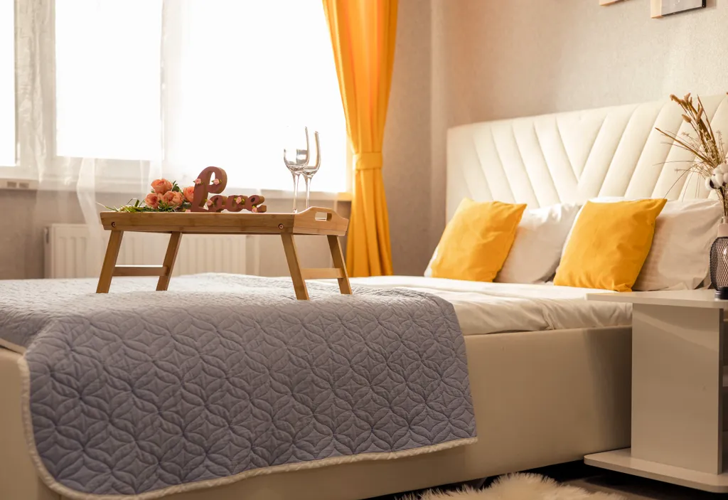 Апартаменты однокомнатные у Кировской, в Кировском, 40 м², Самара — спальня, фото 3