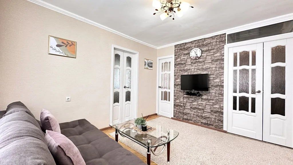 Квартира двухкомнатная на улице Интернациональной, 35 м², Ессентуки — фото 2