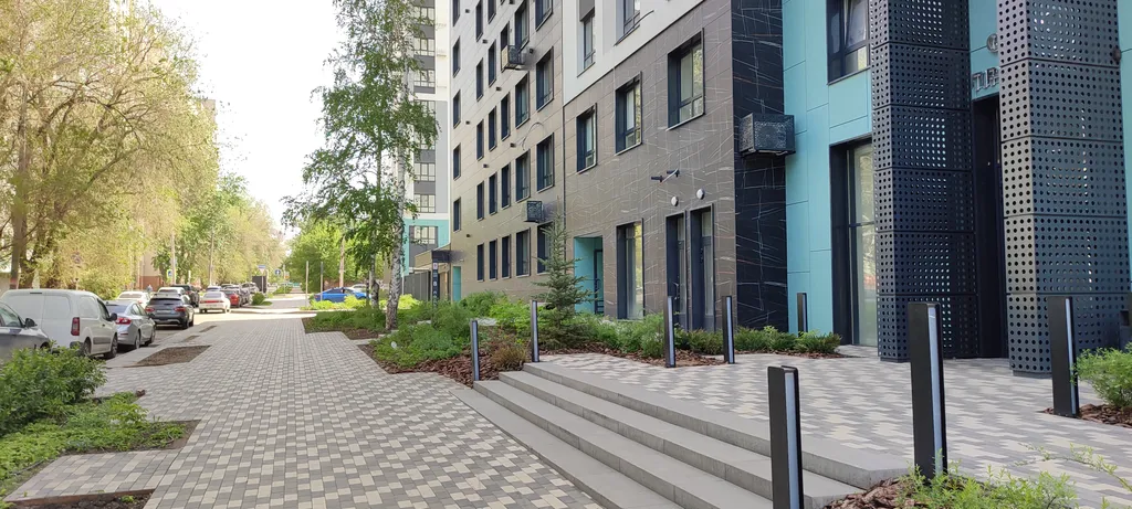 Квартира однокомнатная у Московской, в Октябрьском, 45 м², Самара — двор, фото 2