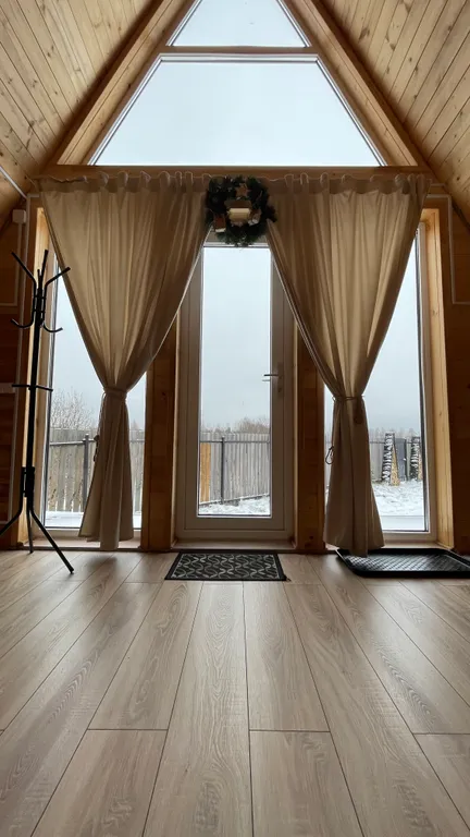 Дом на берегу реки №2