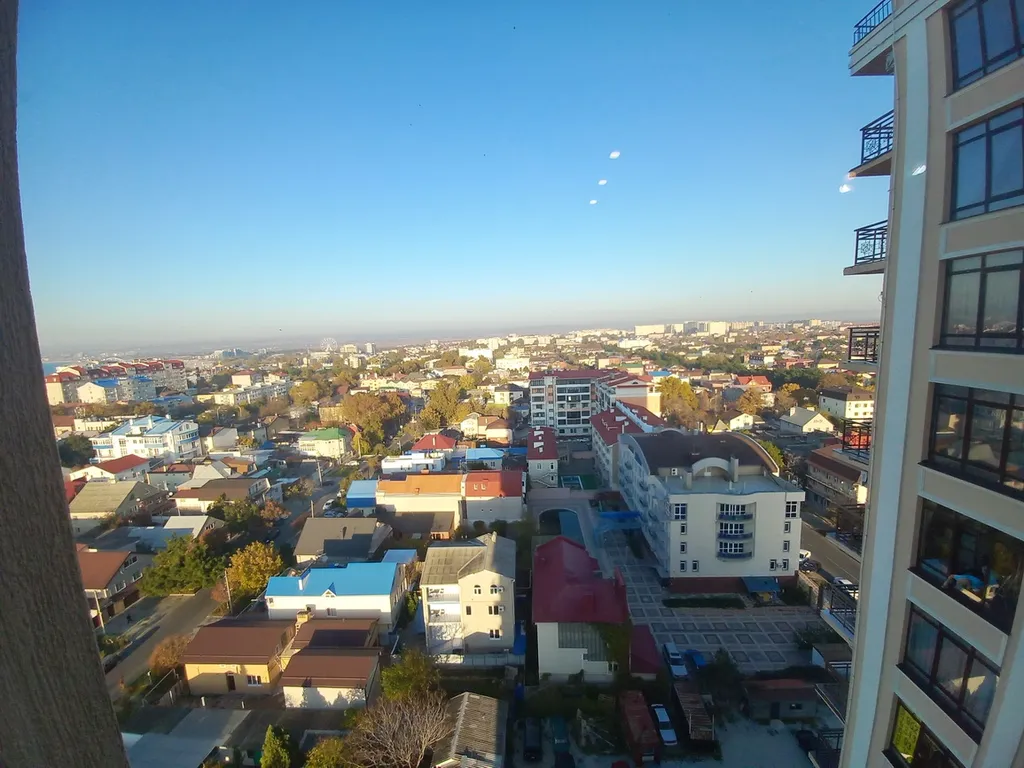 Квартира трёхкомнатная на улице Шевченко, 50 м², Анапа — фото 13