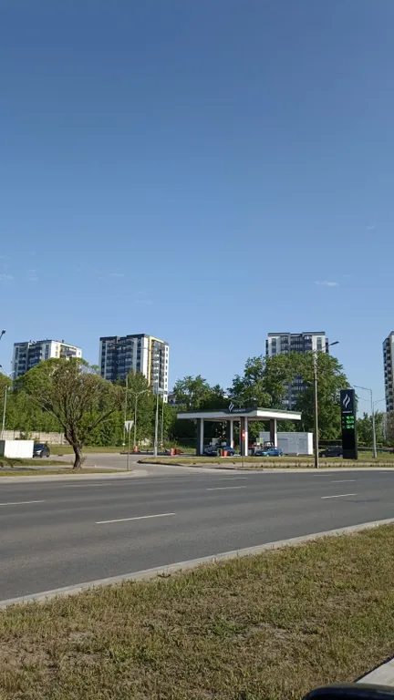 Квартира однокомнатная на улице Ижорского Батальона, 35 м², Псков — двор