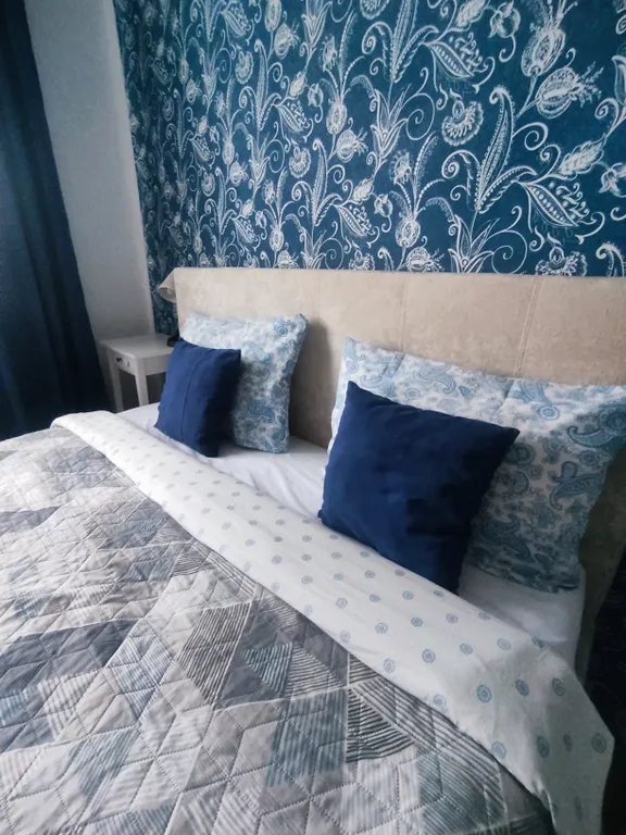 Квартира двухкомнатная на улице Завокзальной, 65 м², Великий Новгород — спальня, фото 6