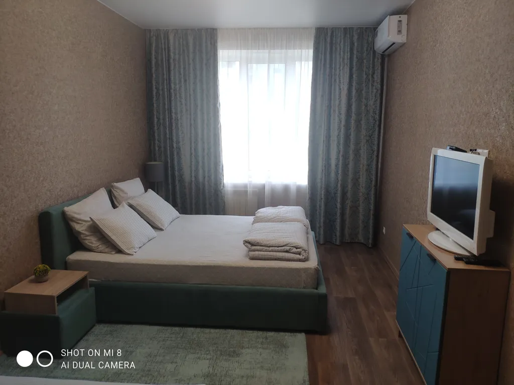 Квартира однокомнатная в микрорайоне 5-й, 39 м², Камышин — спальня, фото 3