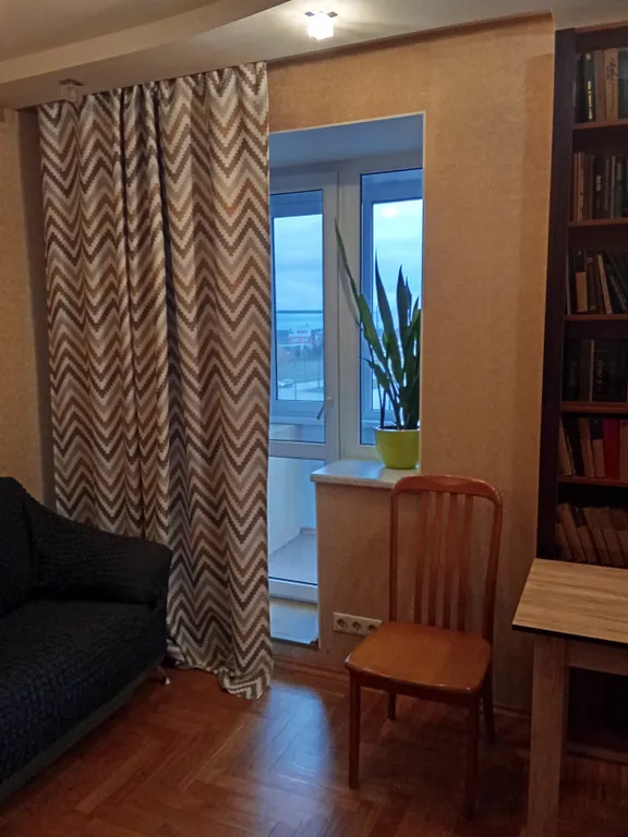 Квартира однокомнатная на улице Державина, 50 м², Великий Новгород — спальня, фото 6