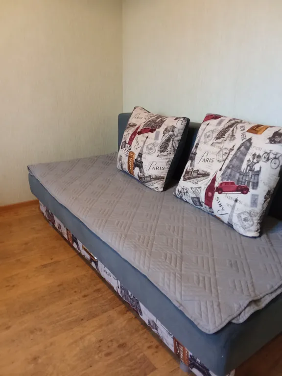 Квартира однокомнатная на улице Державина, 50 м², Великий Новгород — спальня