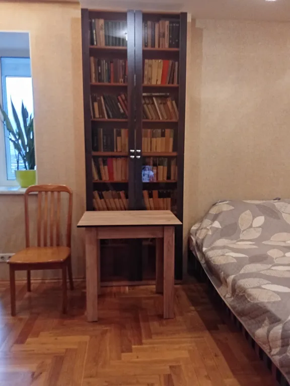 Квартира однокомнатная на улице Державина, 50 м², Великий Новгород — спальня, фото 5