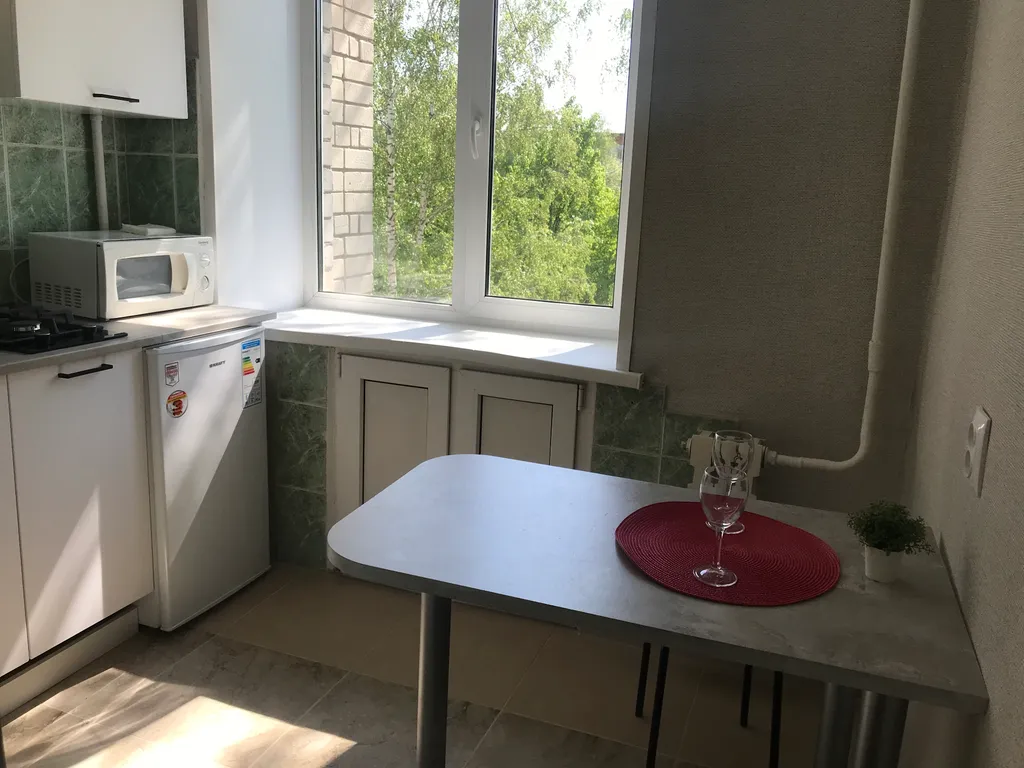 Квартира двухкомнатная в микрорайоне 2-й, 52 м², Кстово — кухня, фото 4