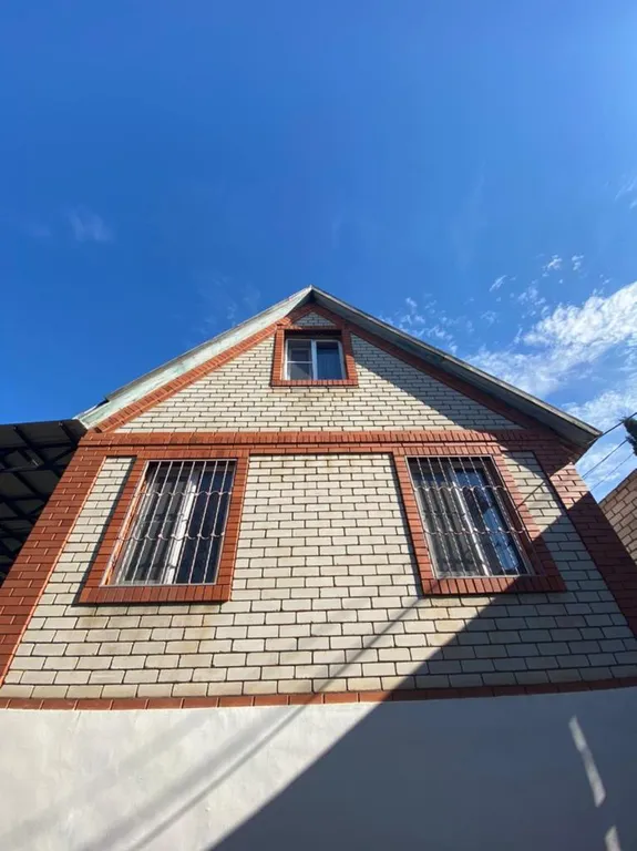 Дача с выходом на море на первом ряду с огромным двором со всеми удобствами