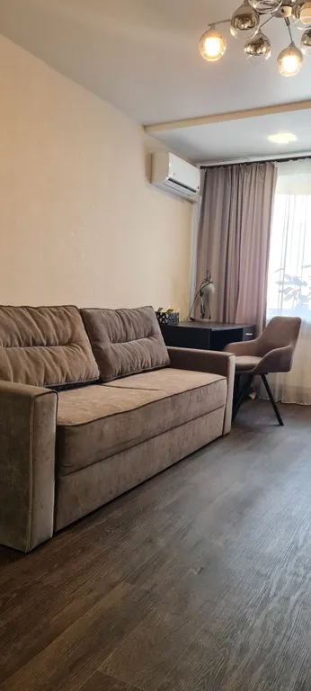 Квартира однокомнатная на улице Металлистове, 30 м², Псков — спальня