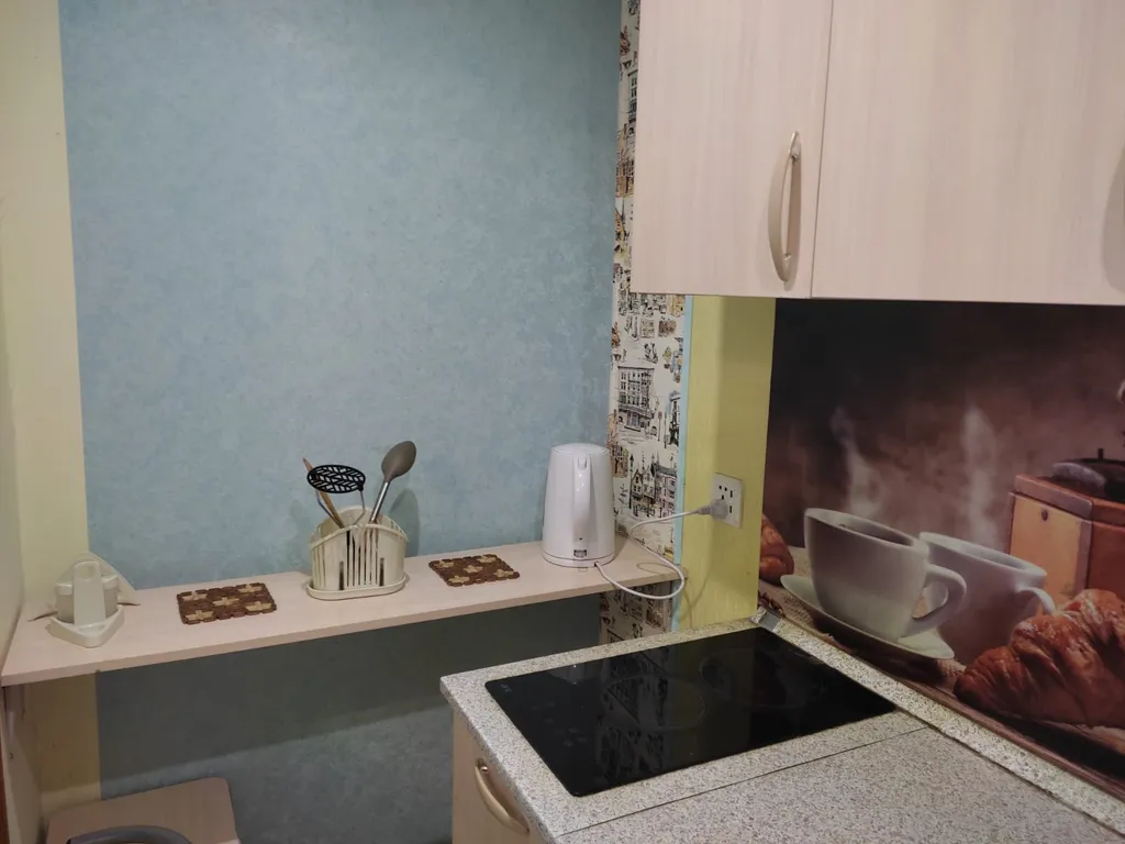 Студия однокомнатная в Свердловском, 36 м², Иркутск — кухня