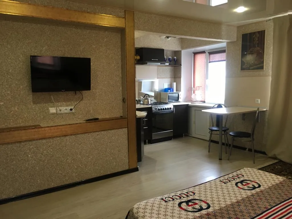 Студия однокомнатная в Красноармейском, 32 м², Волгоград — кухня, фото 2