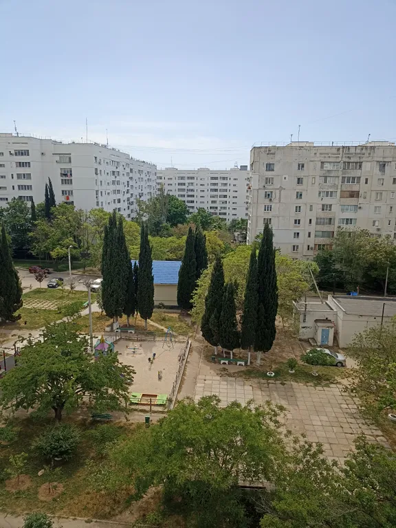 Квартира однокомнатная в Гагаринском, 45 м², Севастополь — вид из окна