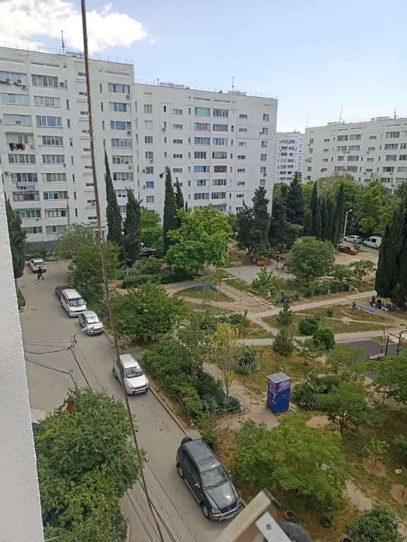 Квартира однокомнатная в Гагаринском, 45 м², Севастополь — вид из окна, фото 2