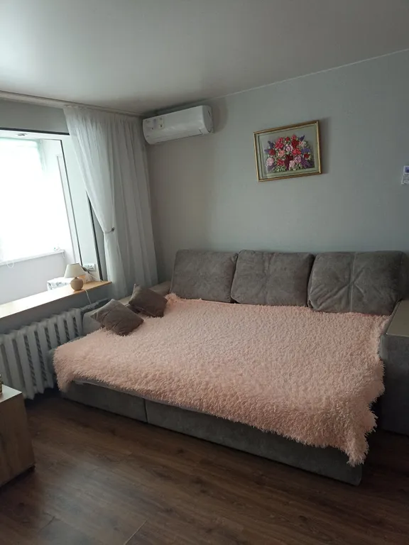 Квартира однокомнатная в Гагаринском, 45 м², Севастополь — спальня, фото 3