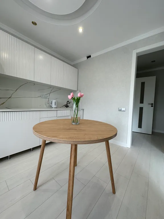 Квартира однокомнатная в Ново-Савиновском, 45 м², Казань — кухня, фото 2