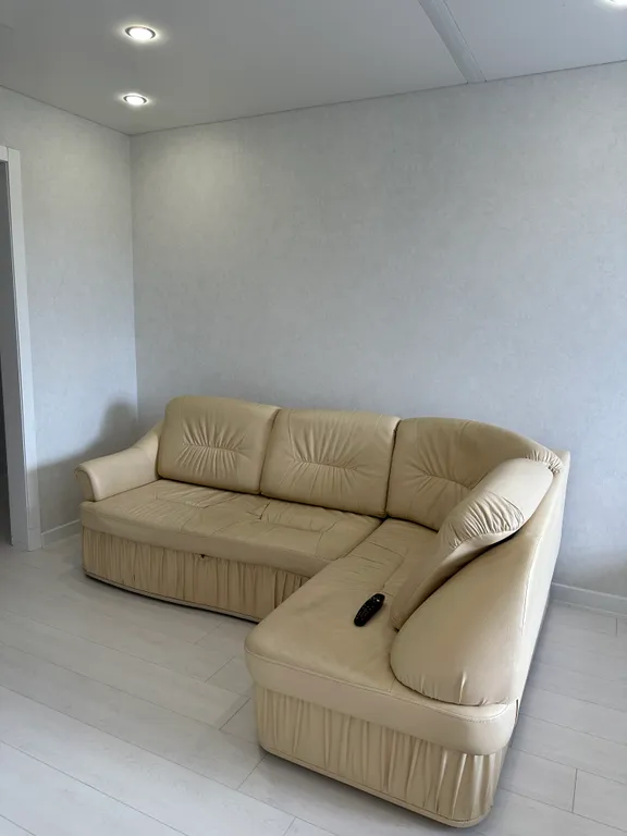 Квартира однокомнатная в Ново-Савиновском, 45 м², Казань — спальня, фото 3