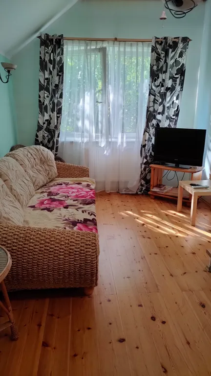 Квартира трёхкомнатная на улице Ленина, 70 м², Светлогорск — спальня, фото 10