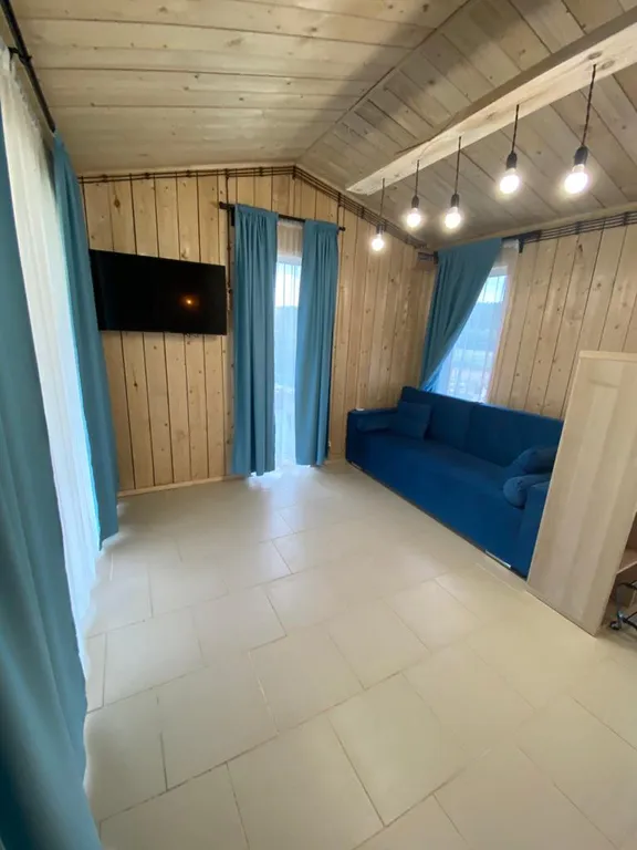 Дом на четверых у поля №11