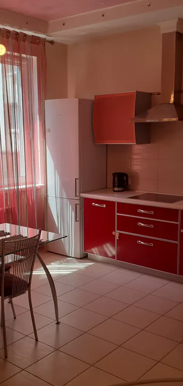 Квартира однокомнатная у Горьковской, в Кузнечихе, 44 м², Нижний Новгород — кухня