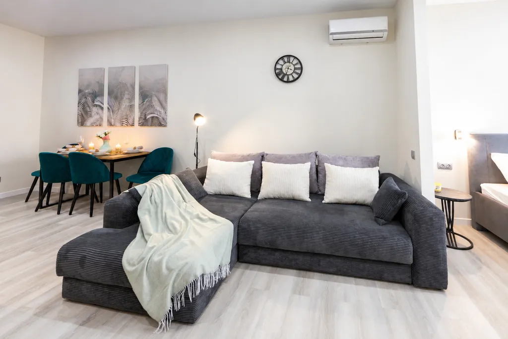 Студия однокомнатная на улице Сакко, 45 м², Тюмень — фото 8