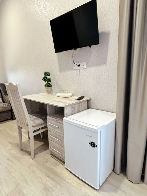 Трёхместный номер люкс с видом на море