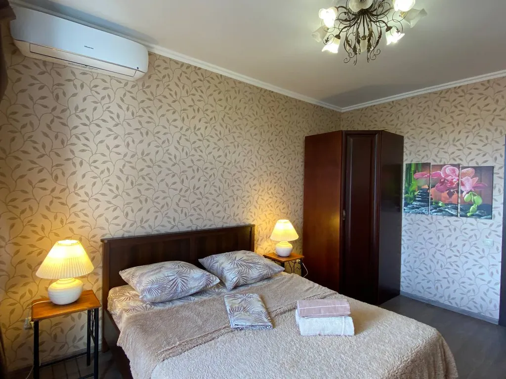 Квартира трёхкомнатная на улице Островского, 85 м², Геленджик — фото 13