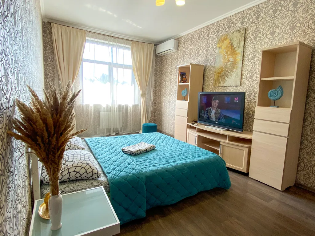 Квартира трёхкомнатная на улице Островского, 85 м², Геленджик — фото 16