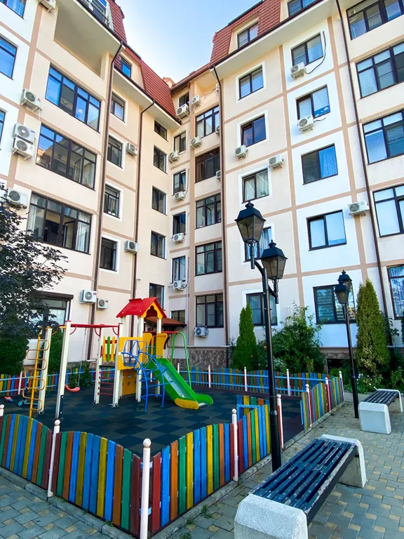 Квартира трёхкомнатная на улице Островского, 85 м², Геленджик — фото 31