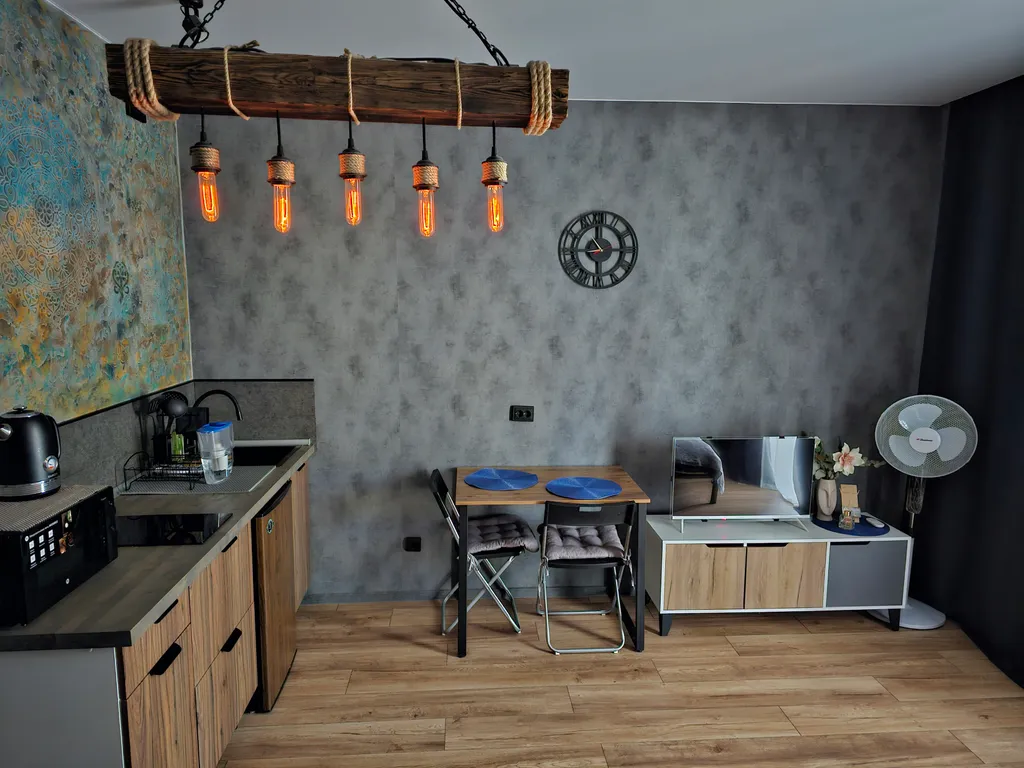 Студия однокомнатная в Октябрьском, 28 м², Новосибирск — кухня