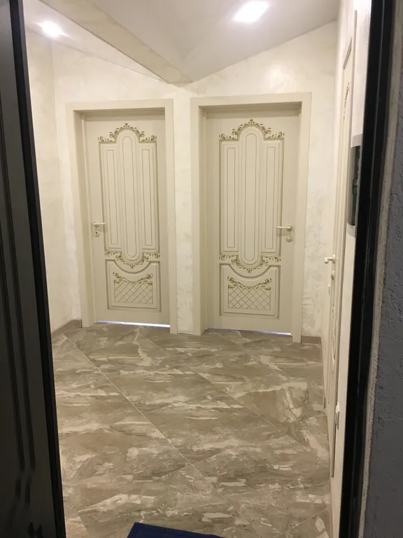 Квартира двухкомнатная на набережной Черноморской, 56 м², Феодосия — фото 11