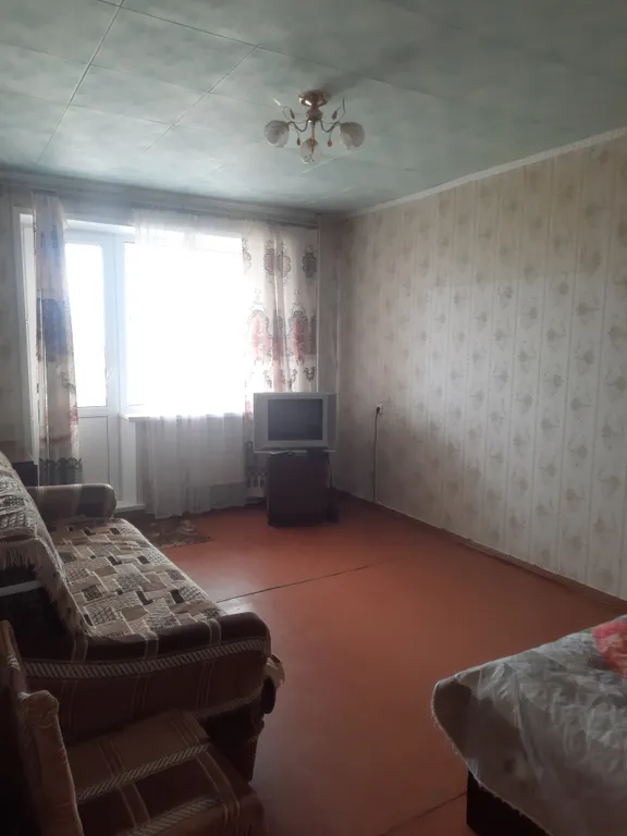 Квартира однокомнатная в микрорайоне 2-й, 34 м², Ростов Великий — спальня, фото 2