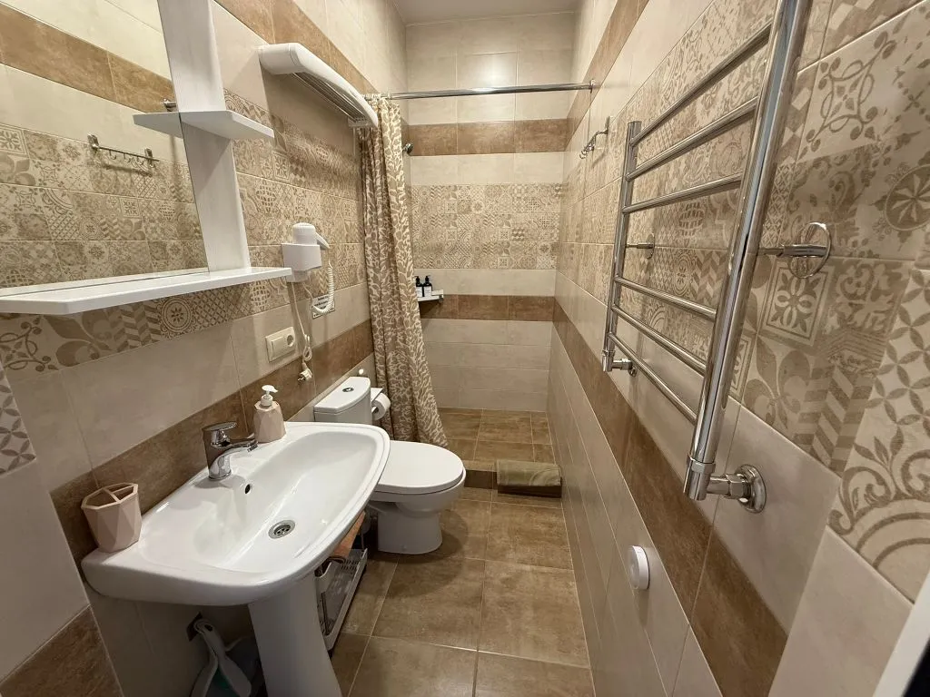 Четырёхместный полулюкс с панорамным видом на море