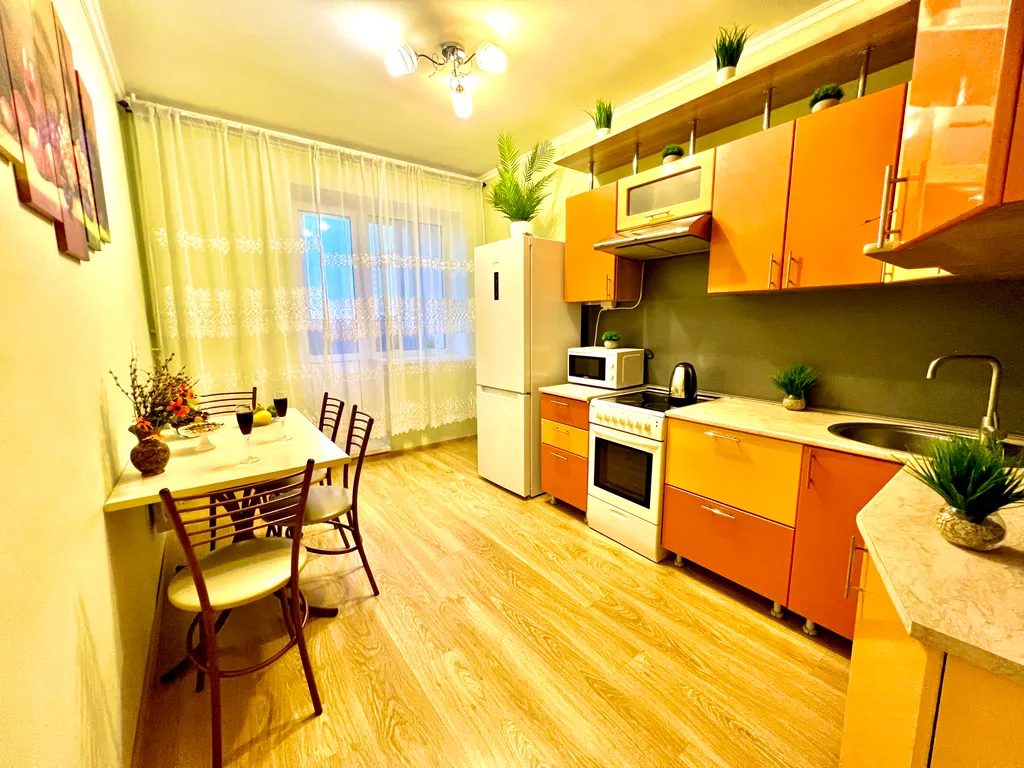 Квартира двухкомнатная в Октябрьском, 84 м², Самара — фото 35