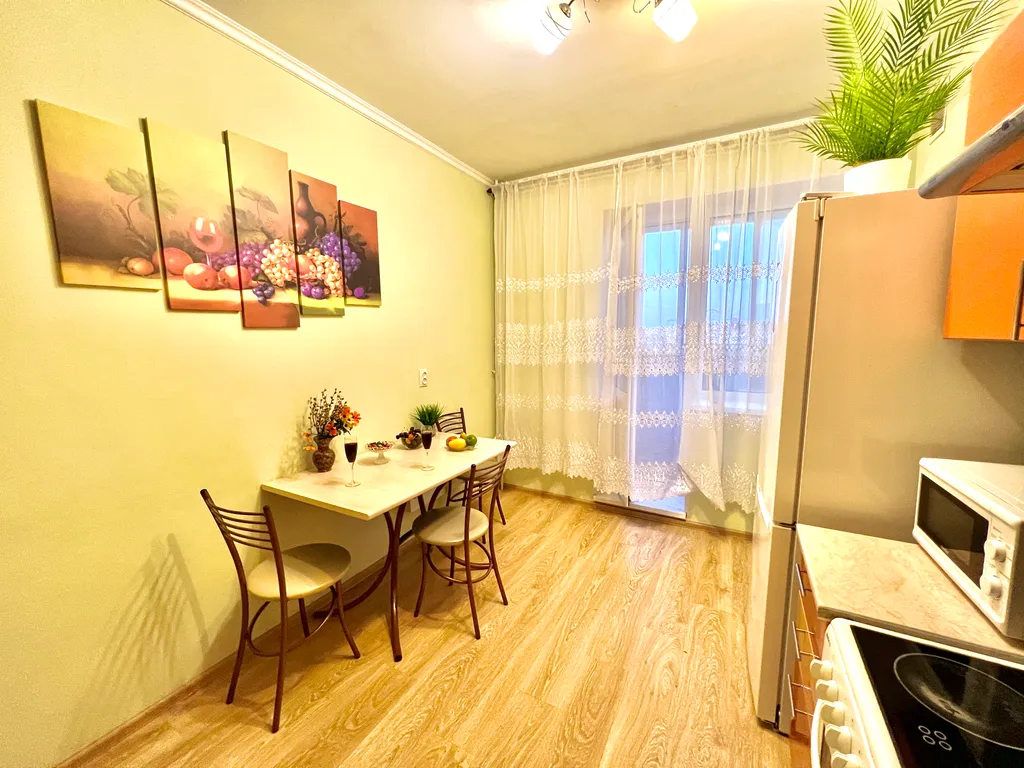 Квартира двухкомнатная в Октябрьском, 84 м², Самара — фото 36