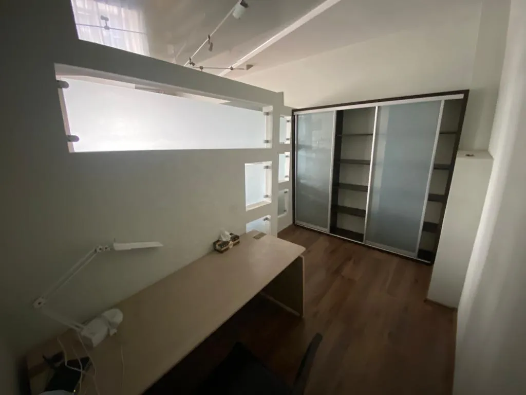 Квартира двухкомнатная в Фрунзенском, 72 м², Владивосток — фото 13