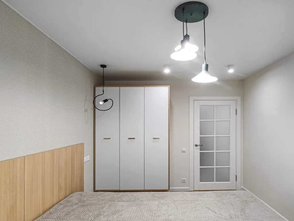 Квартира трёхкомнатная на улице Бондаренко, 60 м², Орджоникидзе — фото 12